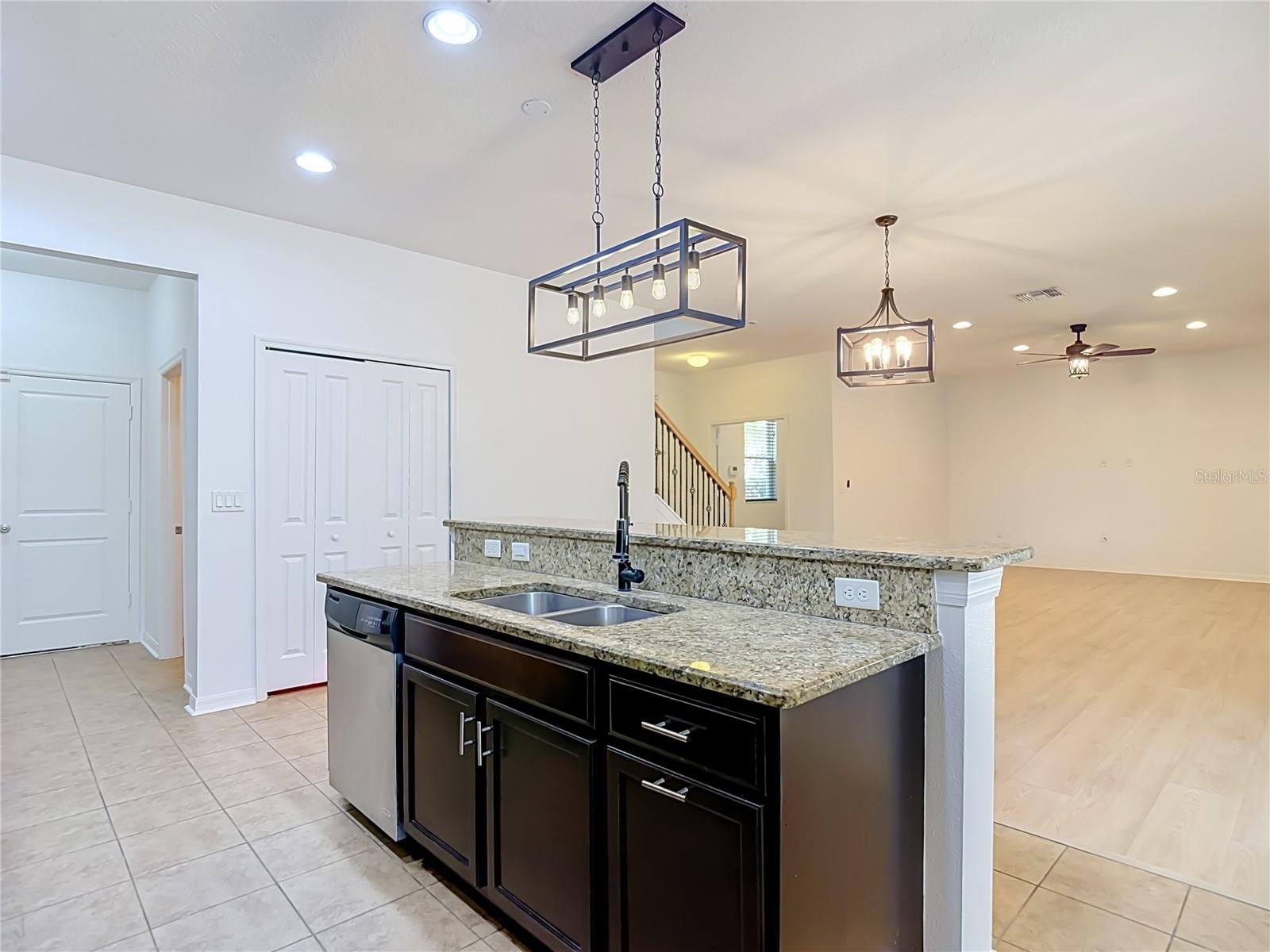 EMERALD OAKS - Residential