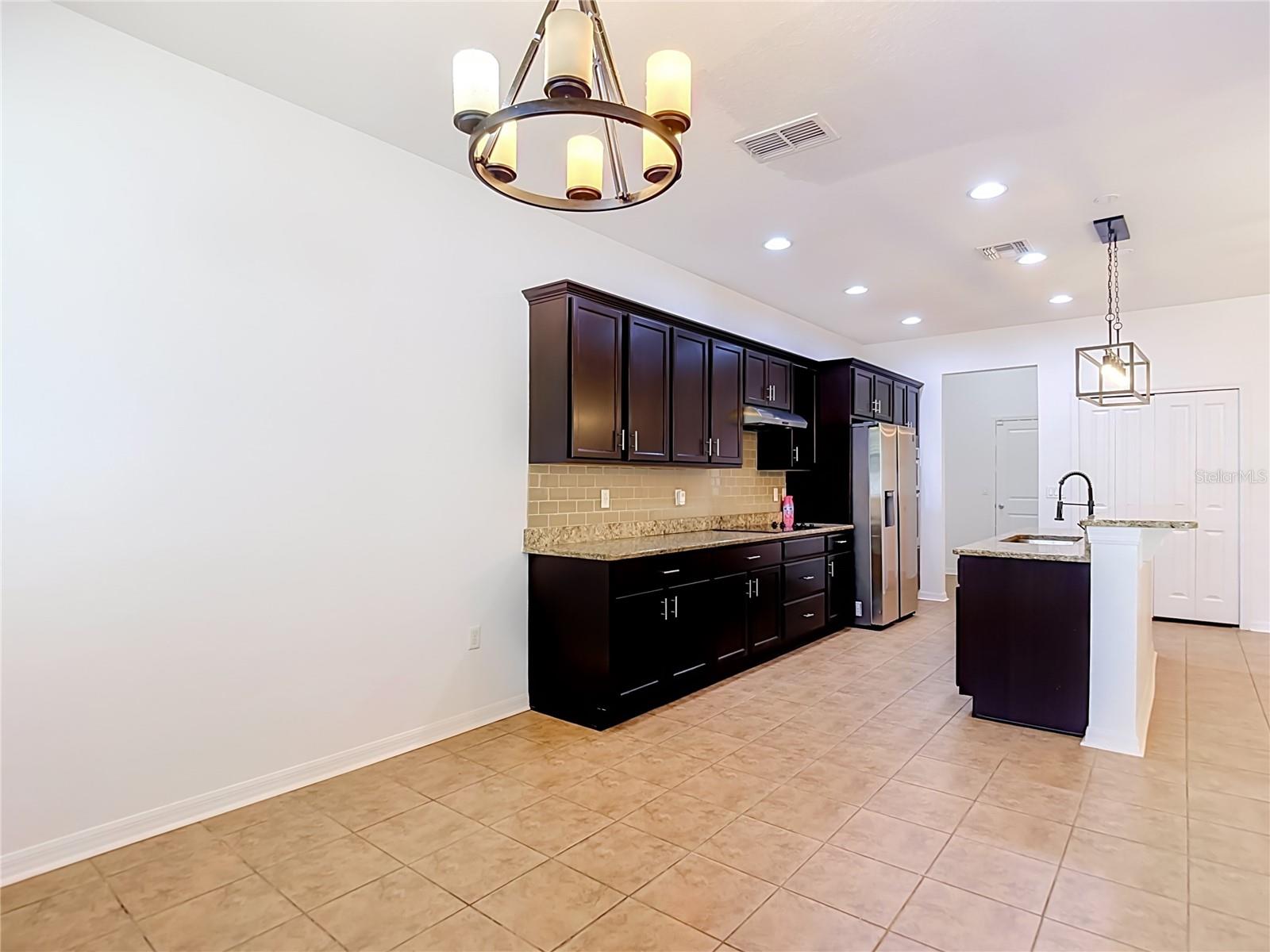 EMERALD OAKS - Residential