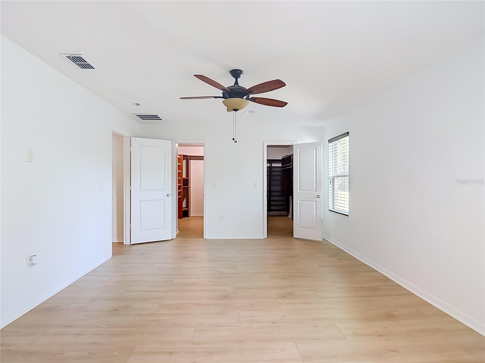 EMERALD OAKS - Residential