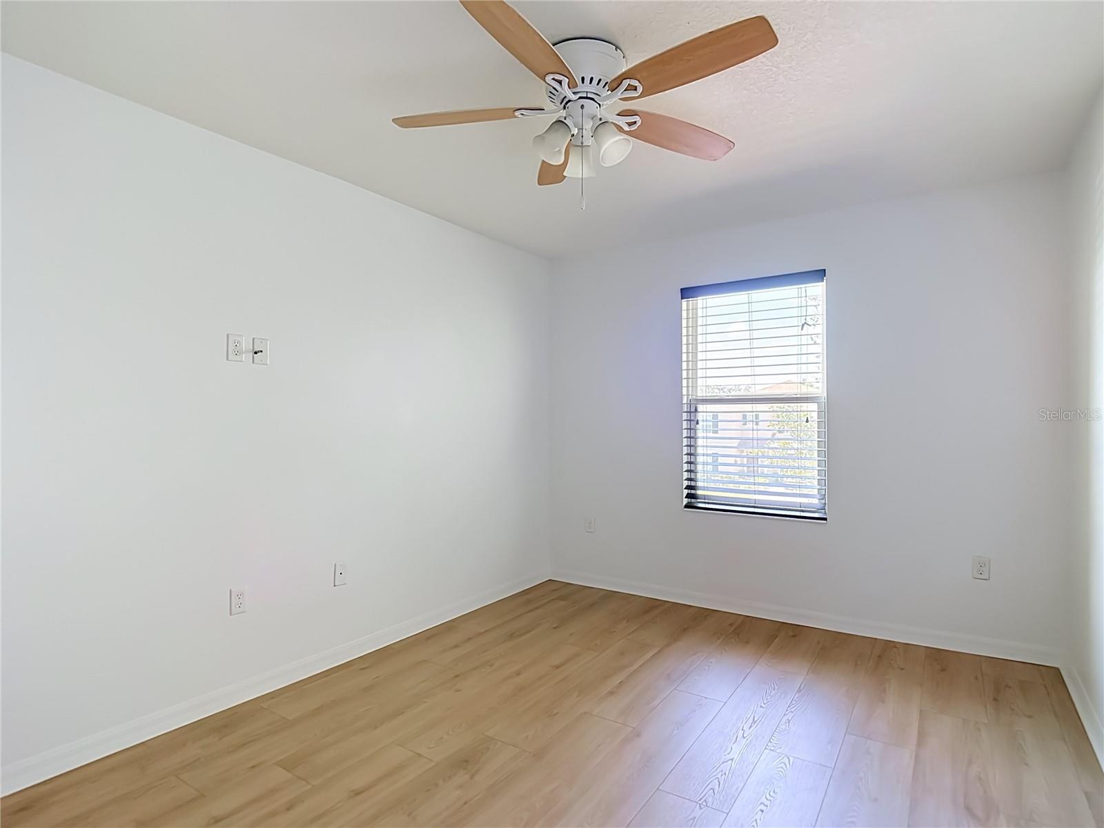 EMERALD OAKS - Residential