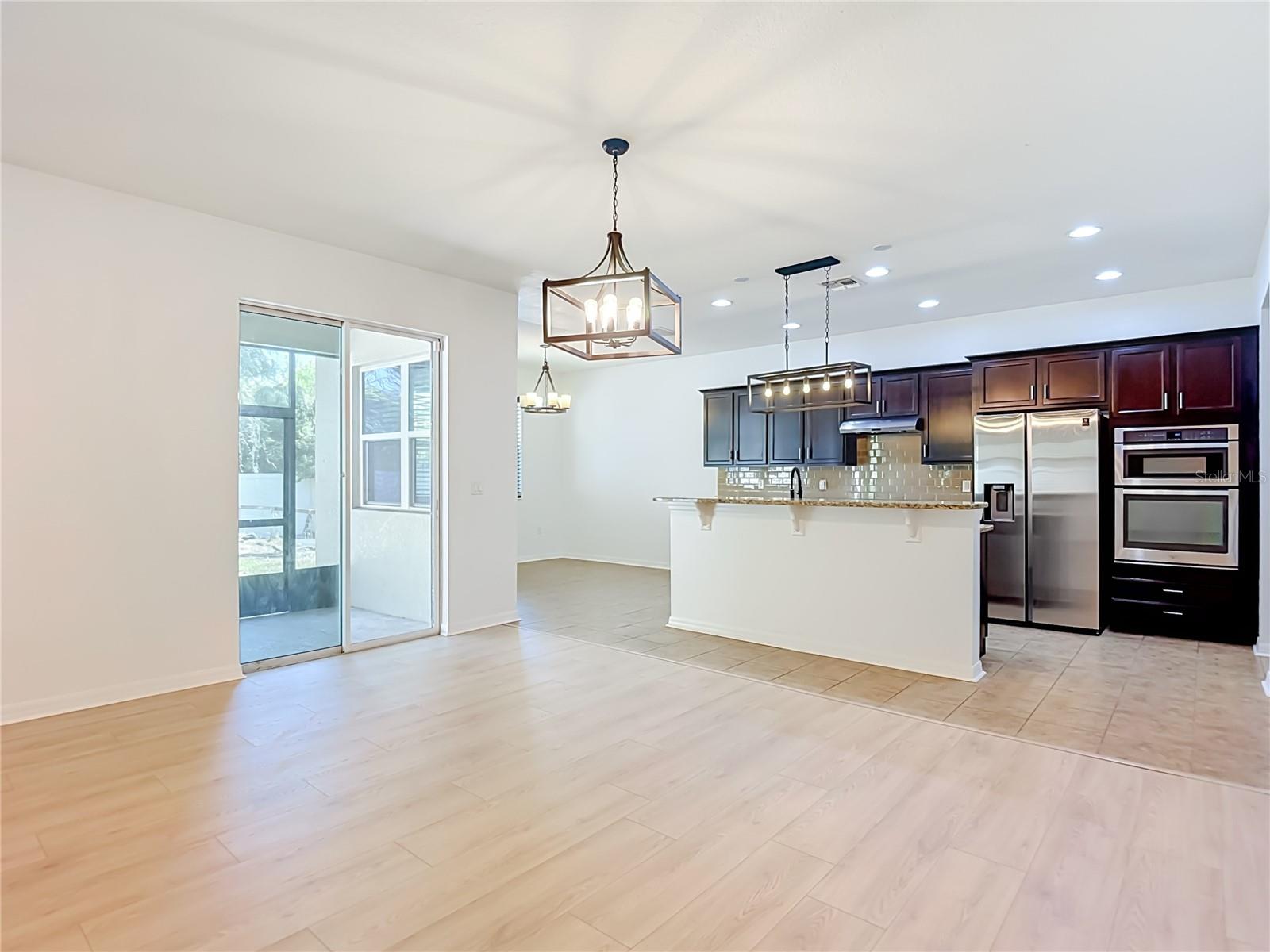 EMERALD OAKS - Residential