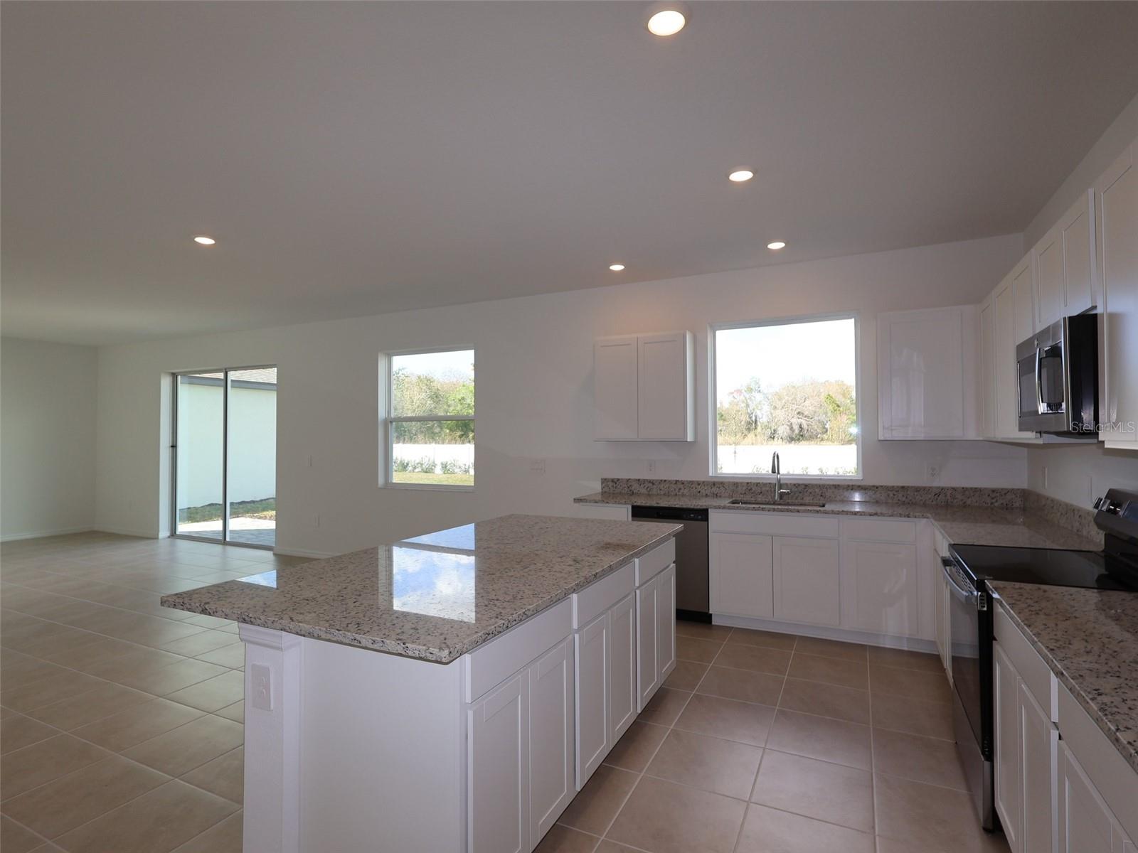 SOUTHPOINTE - Residential