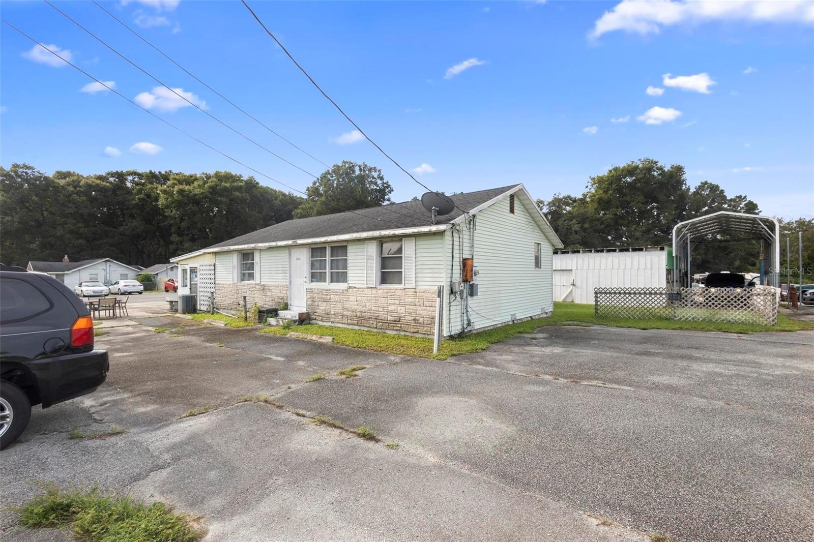 DOMINGO REYES GRANT - Residential