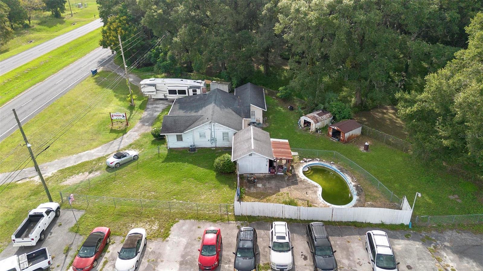 DOMINGO REYES GRANT - Residential