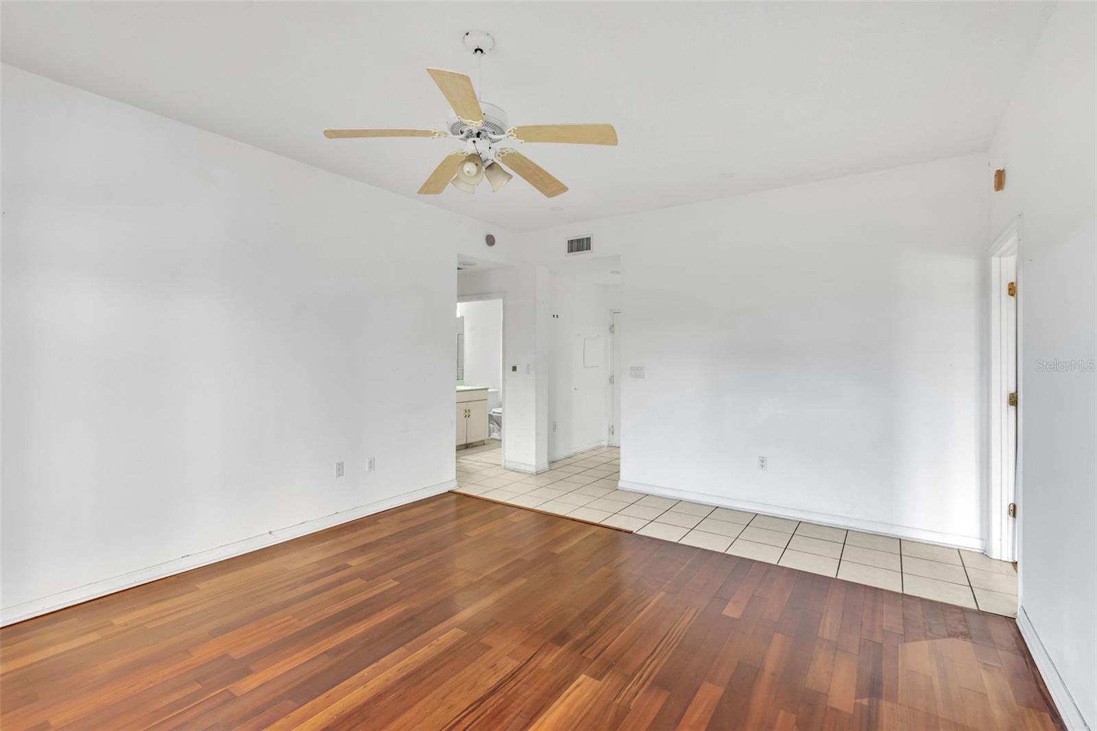 WOODMERE AT JACARANDA - Residential