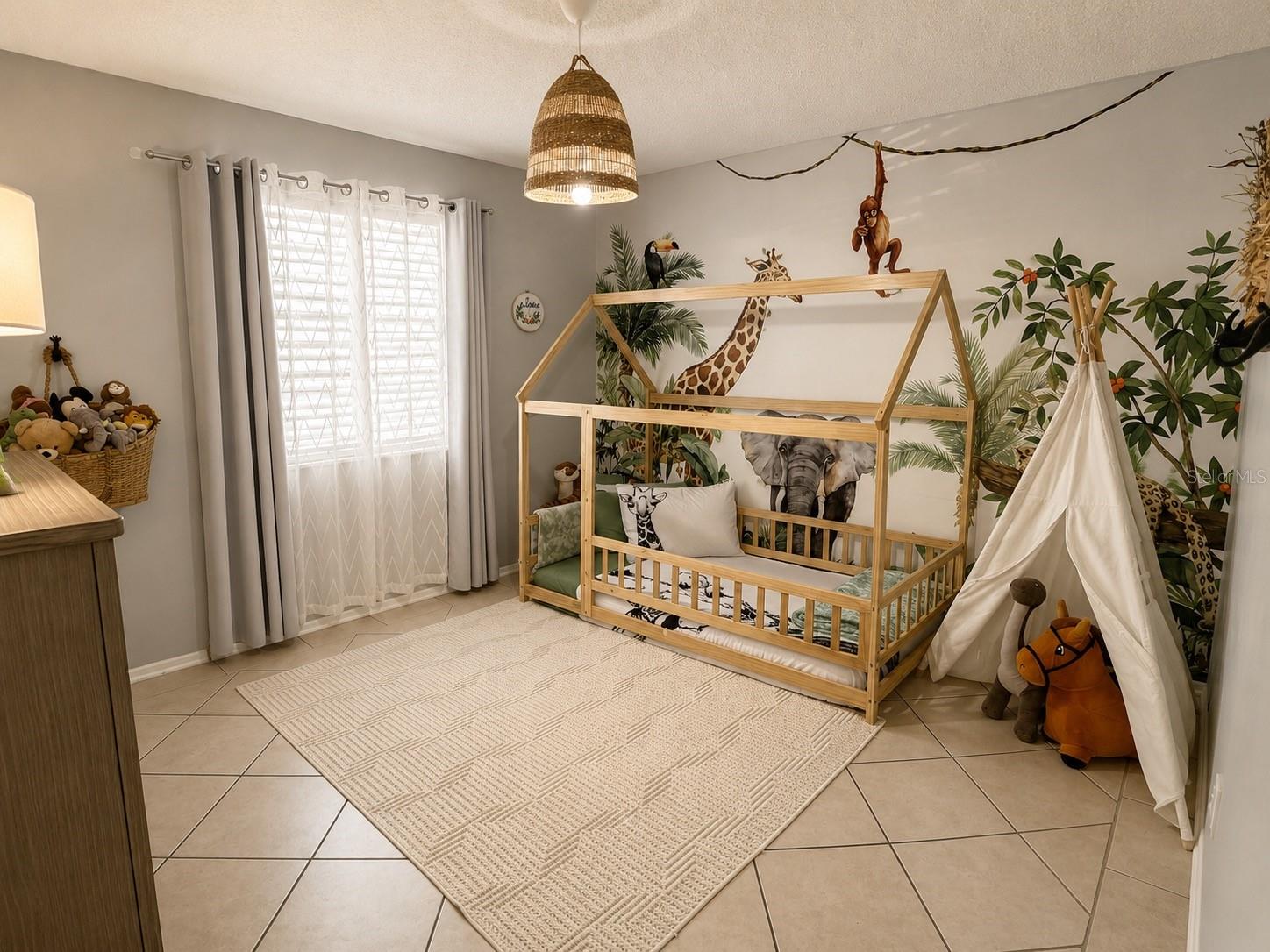 TERRACE OAKS TWNHMS - Residential
