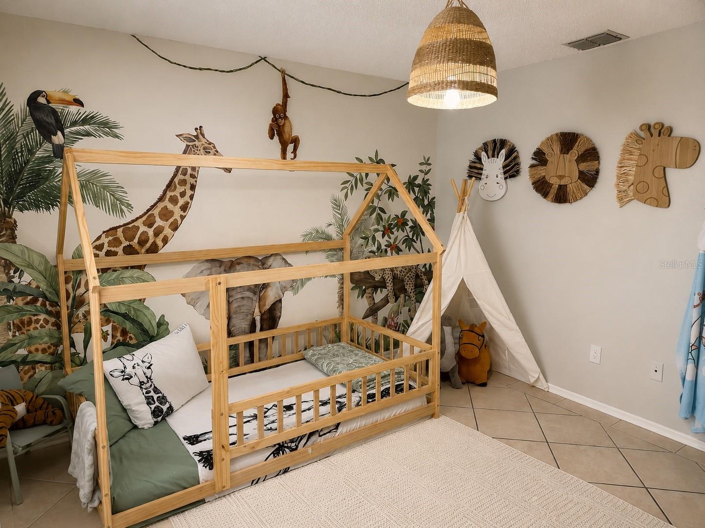 TERRACE OAKS TWNHMS - Residential
