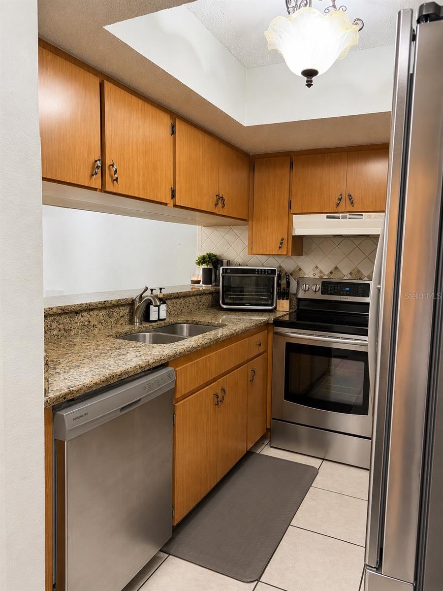TERRACE OAKS TWNHMS - Residential