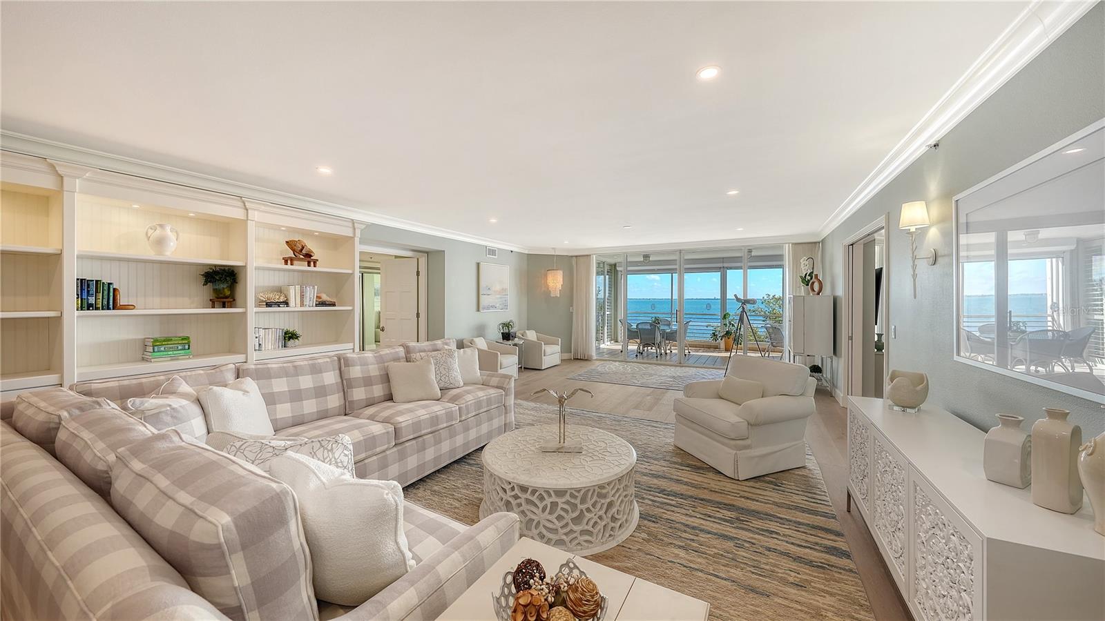 MARINA BAY - Residential
