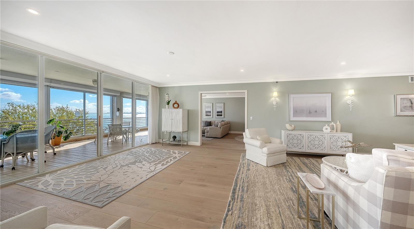 MARINA BAY - Residential