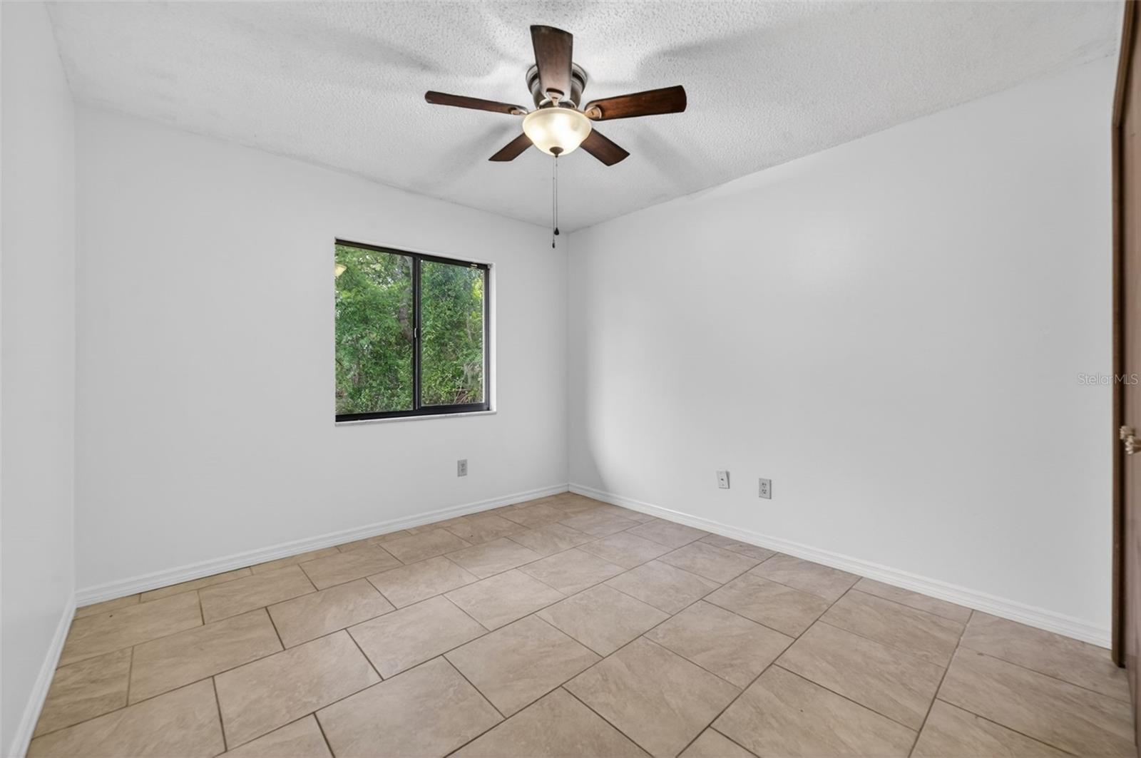 DELTONA LAKES UNIT 33 - Residential