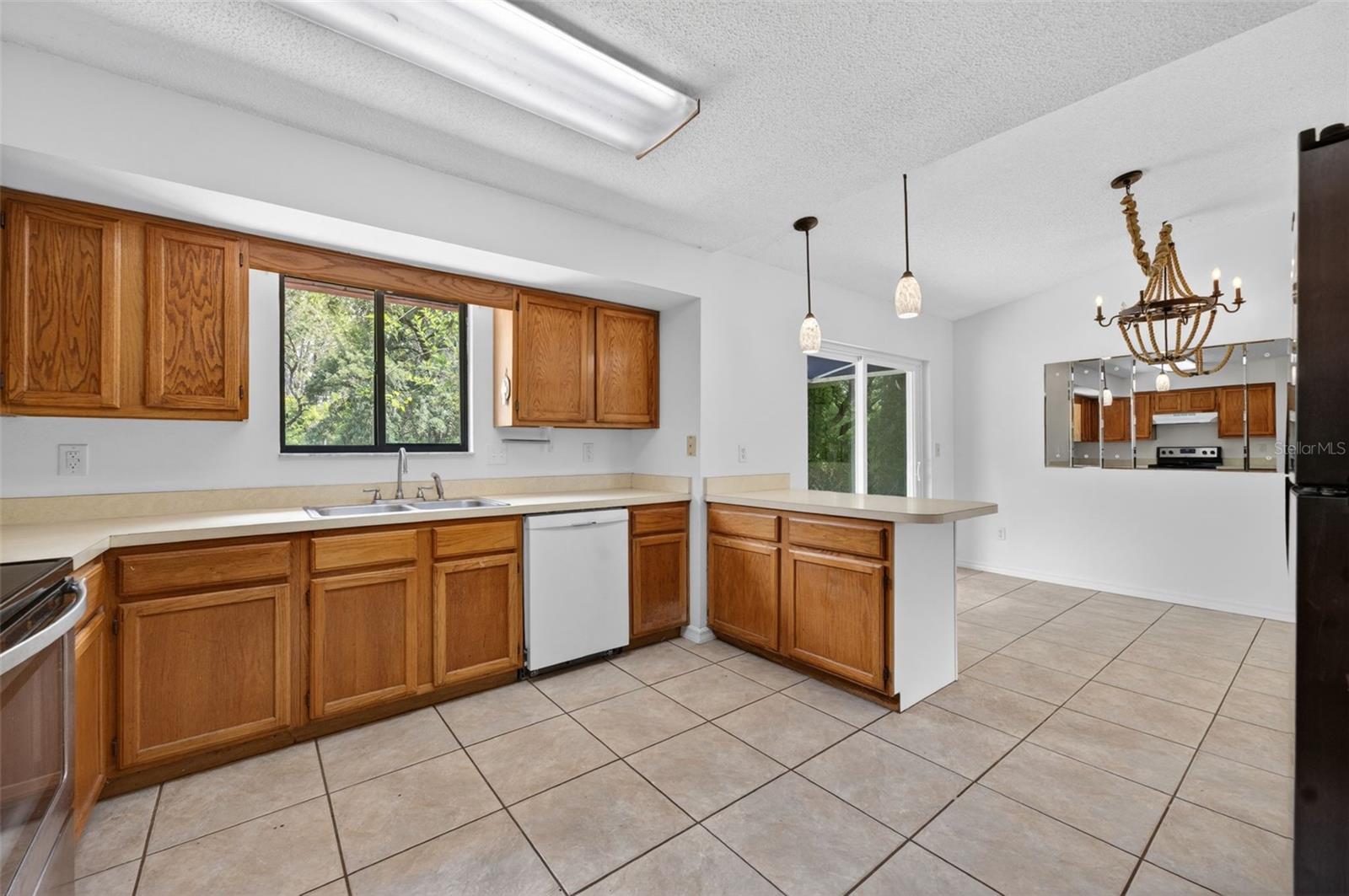 DELTONA LAKES UNIT 33 - Residential