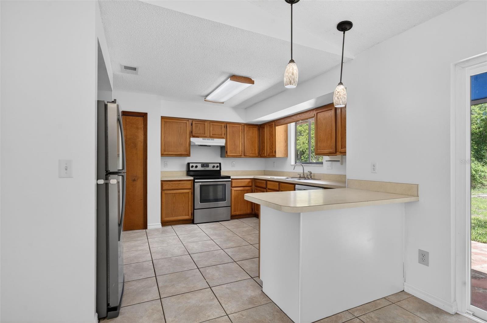 DELTONA LAKES UNIT 33 - Residential