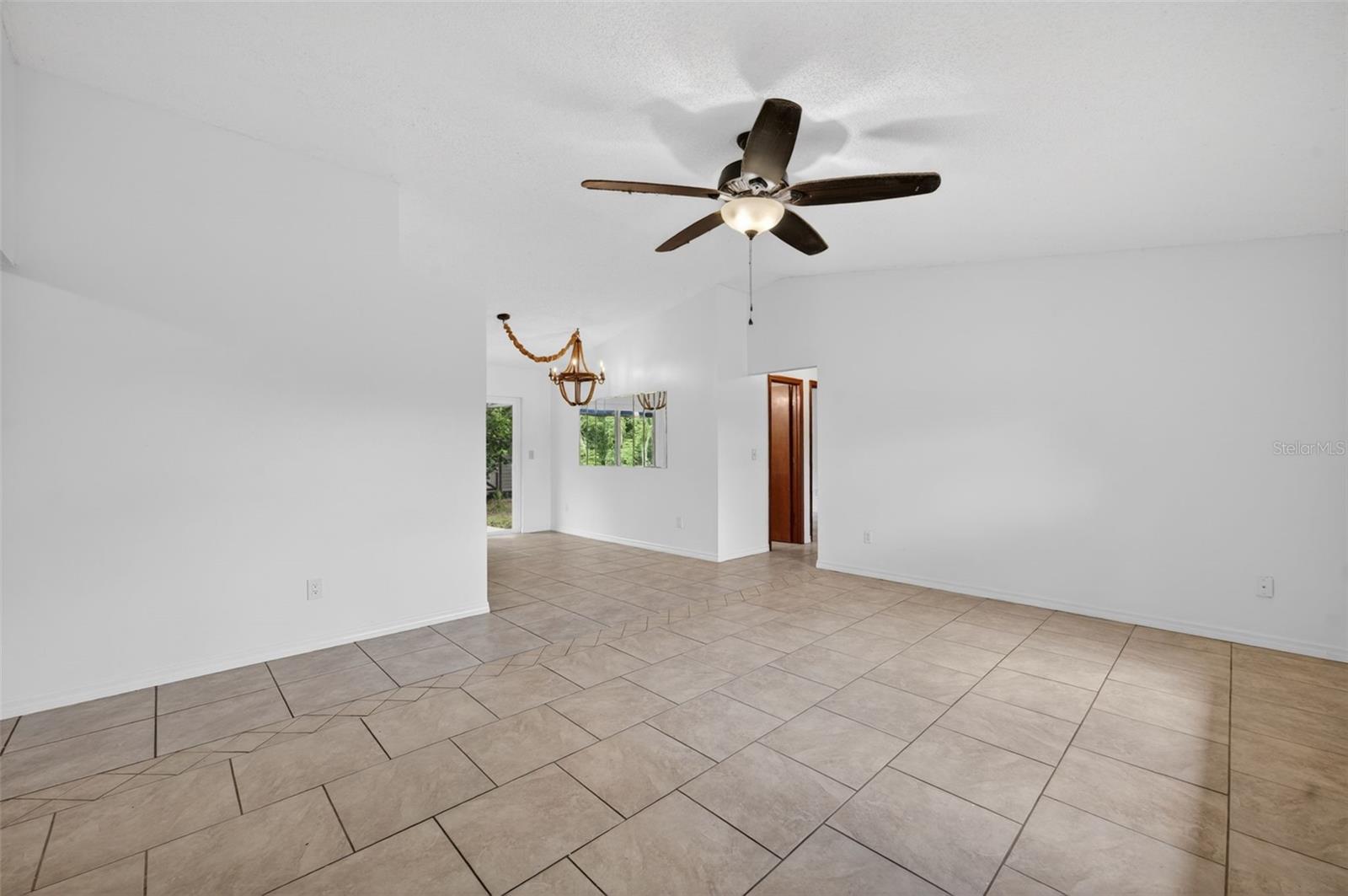 DELTONA LAKES UNIT 33 - Residential