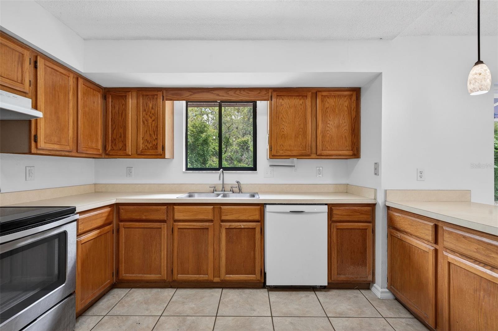 DELTONA LAKES UNIT 33 - Residential