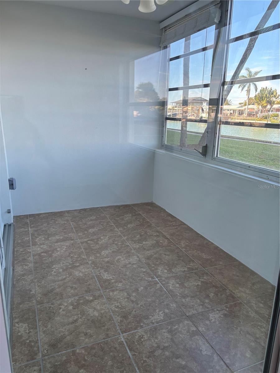 COLUMBIA TOWERS CONDO - Residential Lease