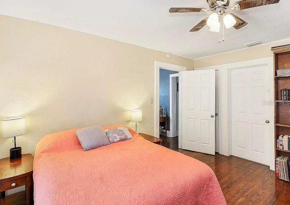LEESBURG ARCHBELL SUB - Residential Lease