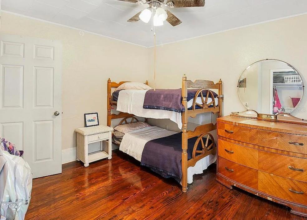 LEESBURG ARCHBELL SUB - Residential Lease
