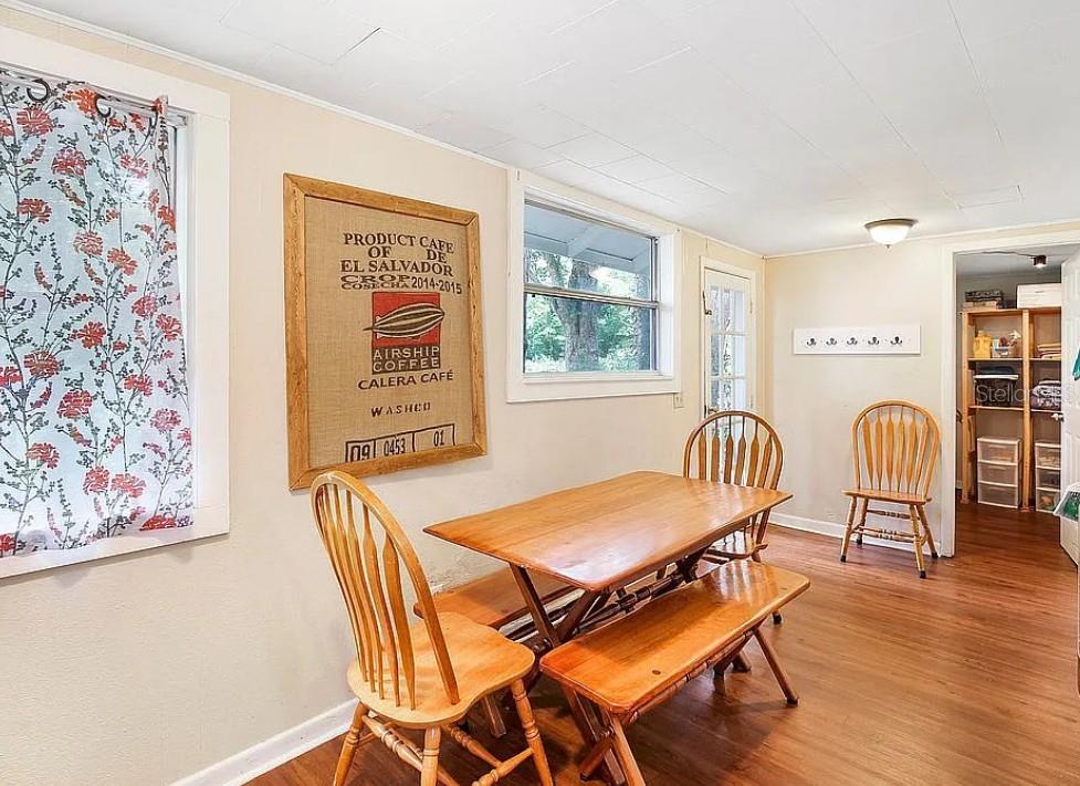 LEESBURG ARCHBELL SUB - Residential Lease