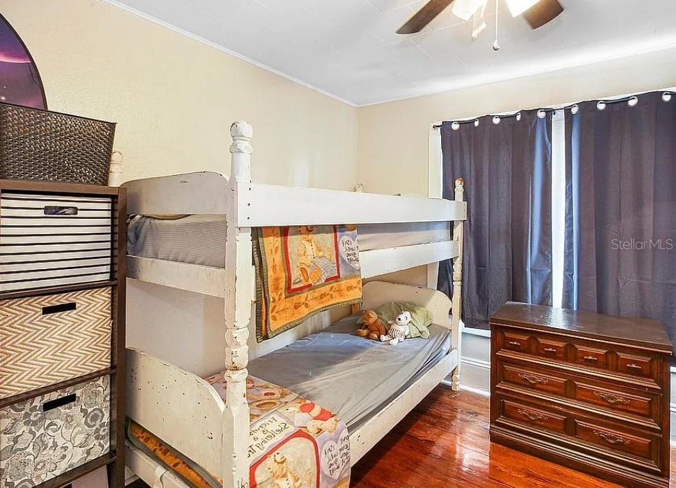 LEESBURG ARCHBELL SUB - Residential Lease