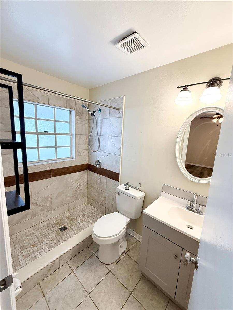 SILVER SPGS SHROE UN 27 - Residential Lease