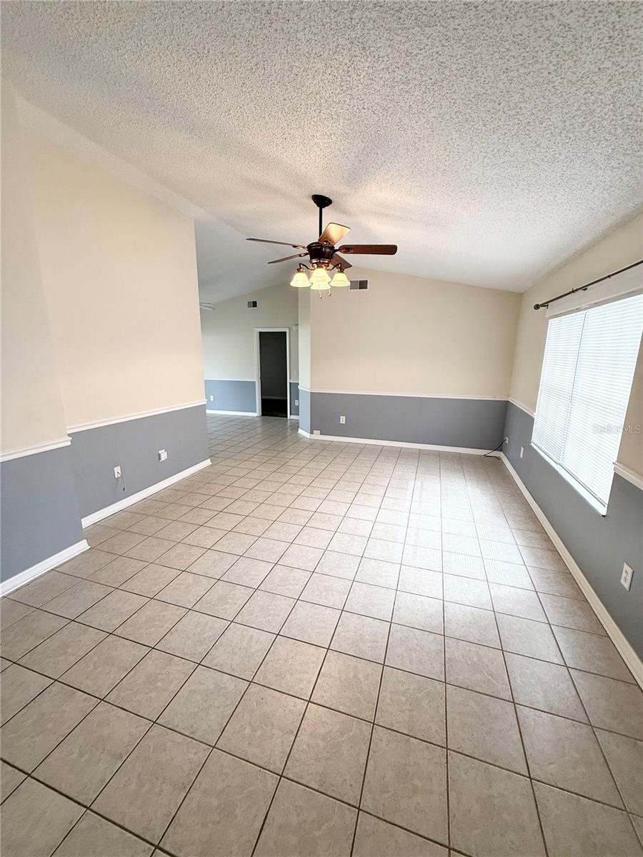 SILVER SPGS SHROE UN 27 - Residential Lease