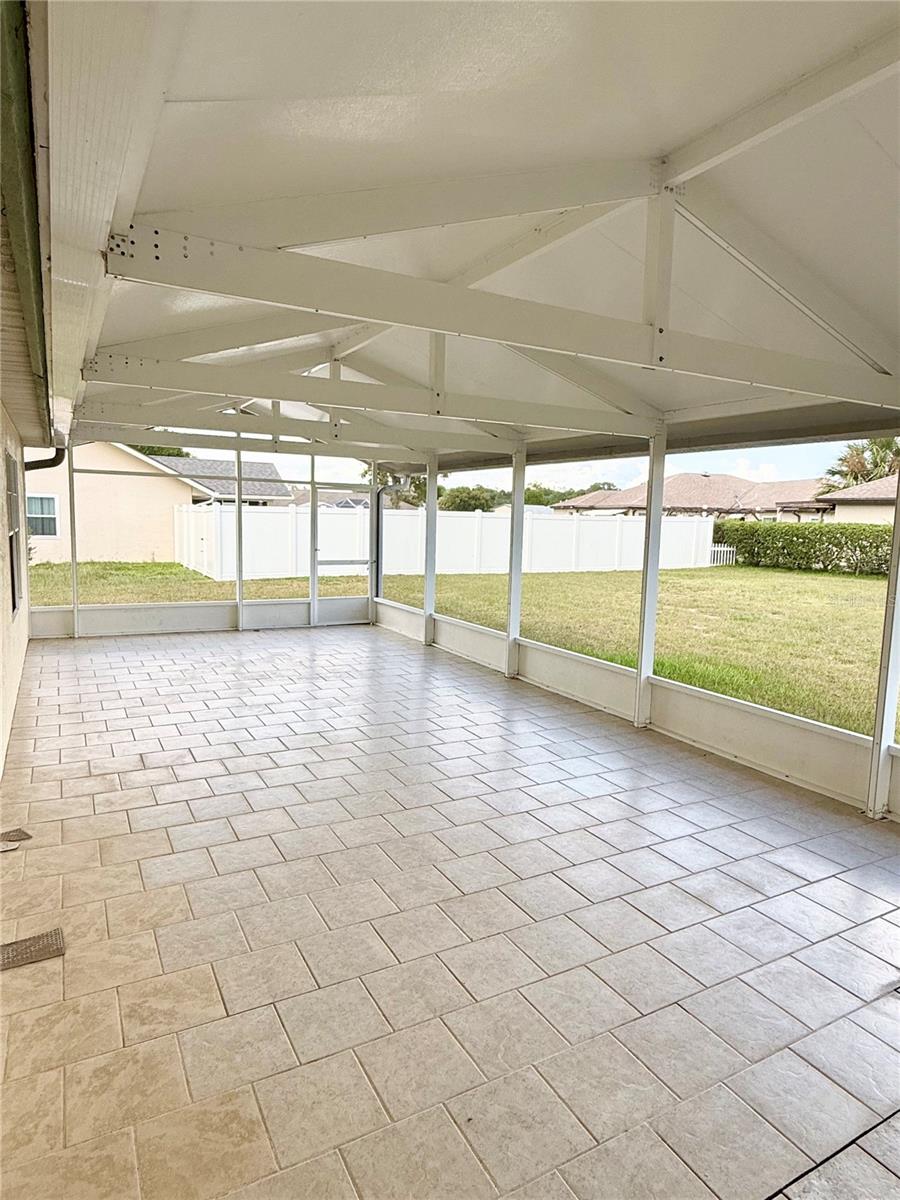 SILVER SPGS SHROE UN 27 - Residential Lease
