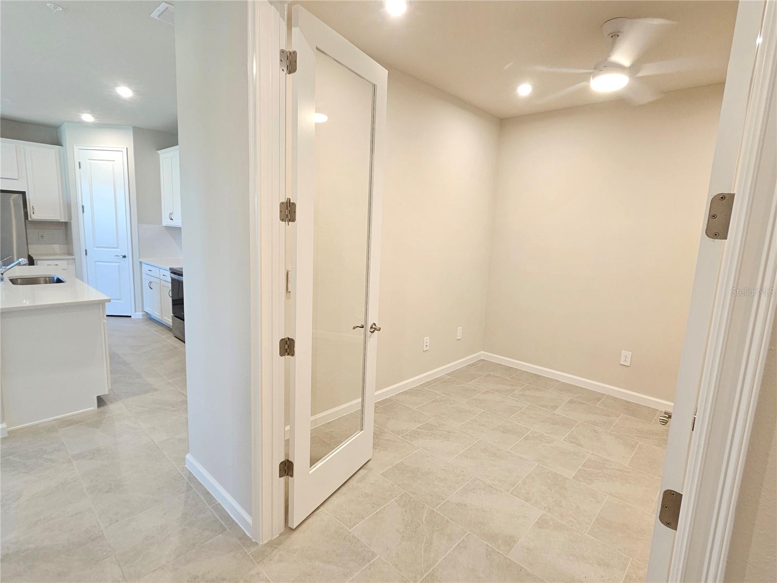 SUNSTONE - Residential Lease