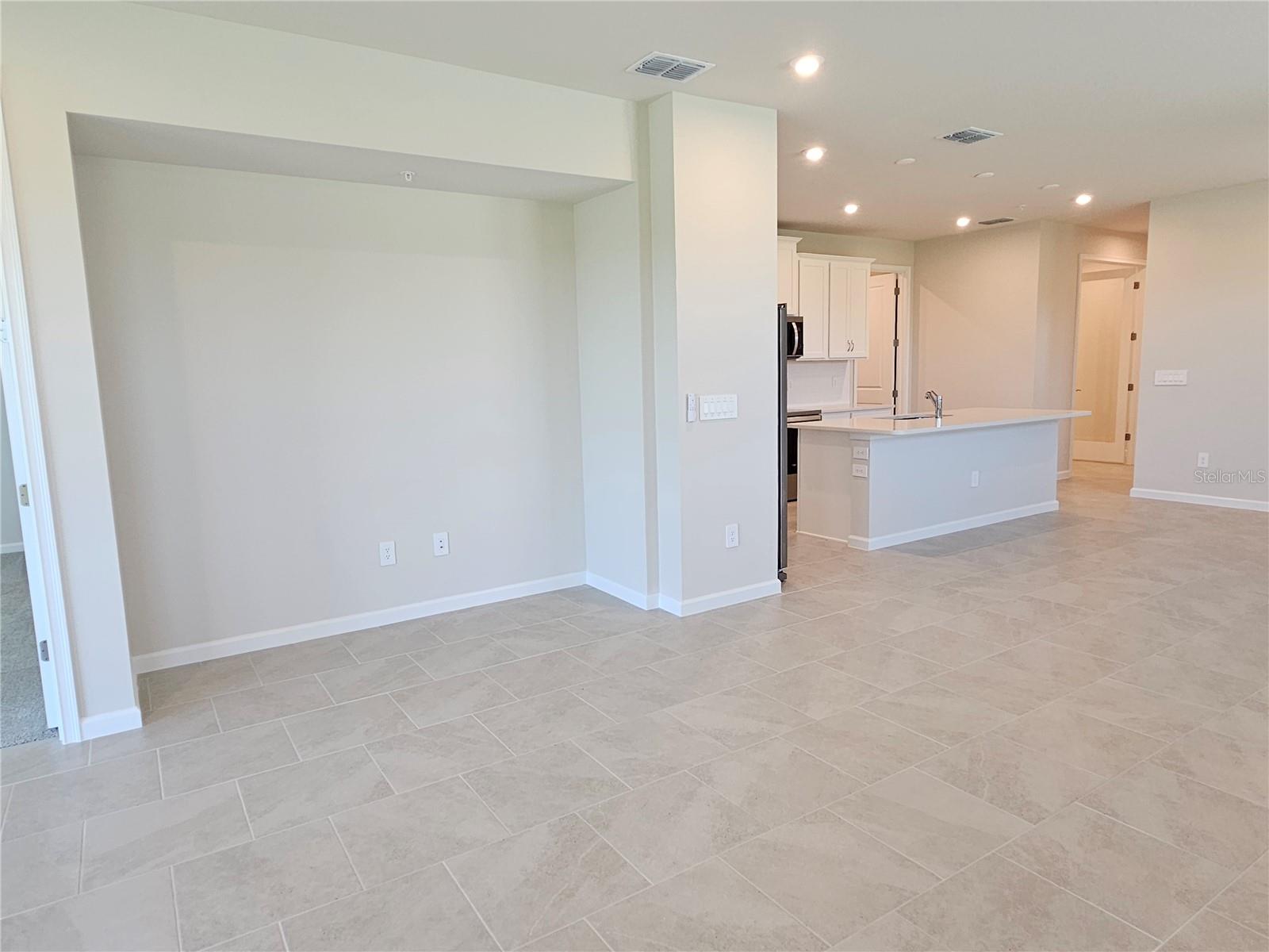 SUNSTONE - Residential Lease