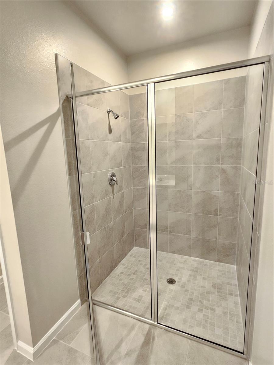 SUNSTONE - Residential Lease