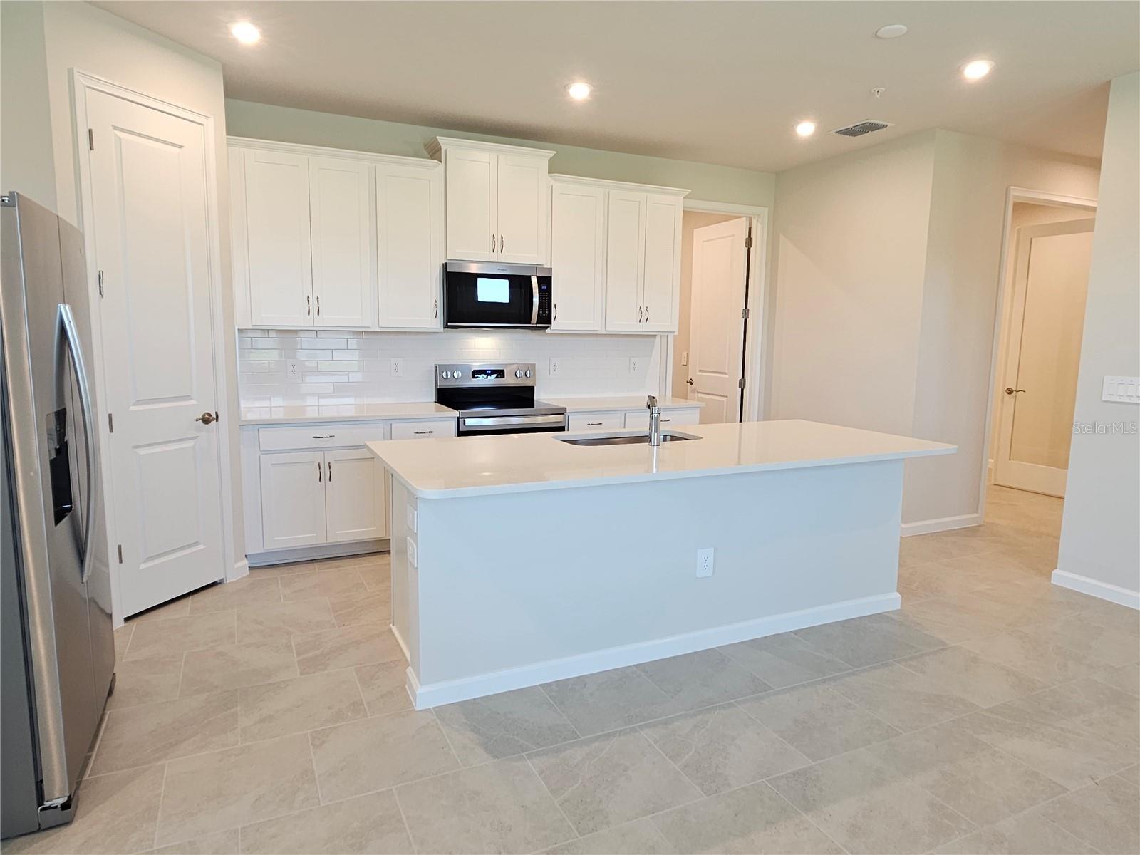 SUNSTONE - Residential Lease