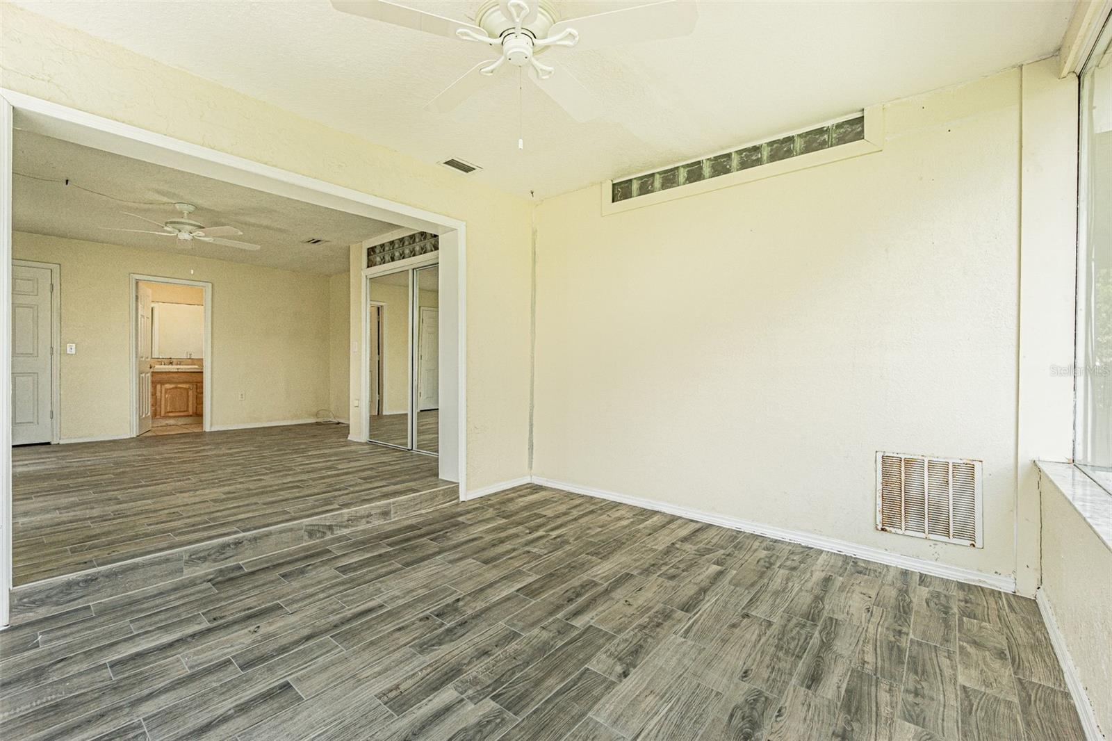 FLOR A MAR REP - Residential Lease