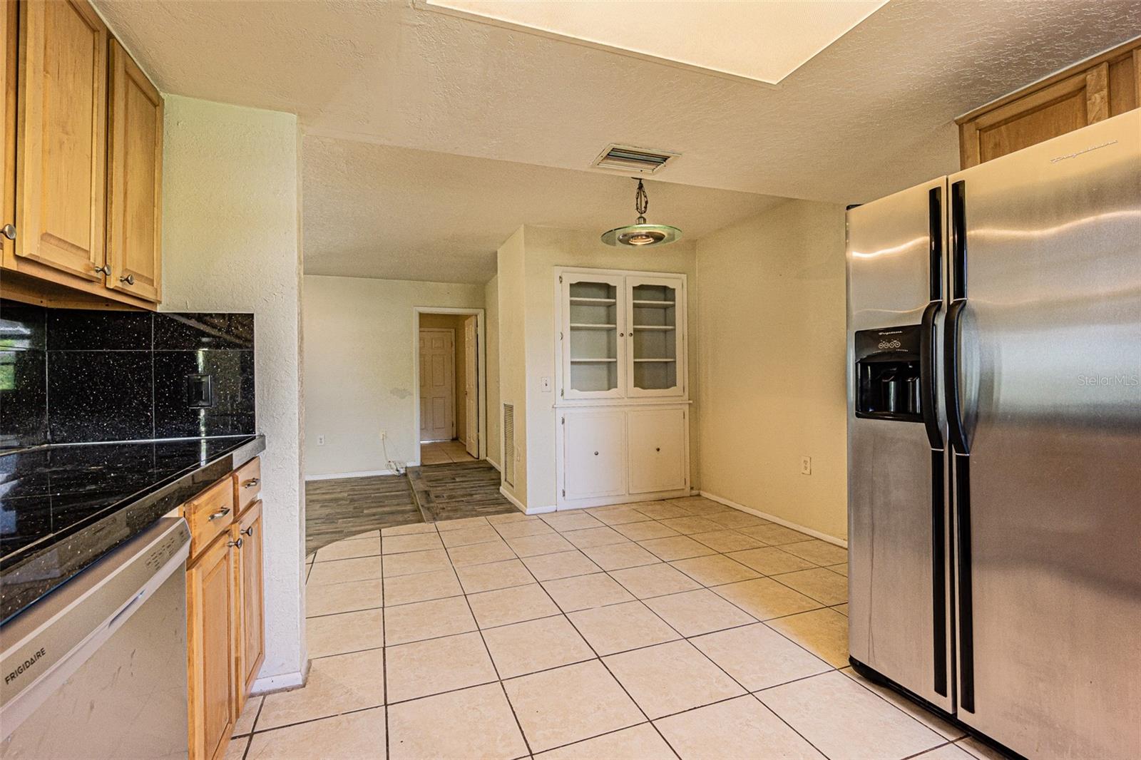 FLOR A MAR REP - Residential Lease