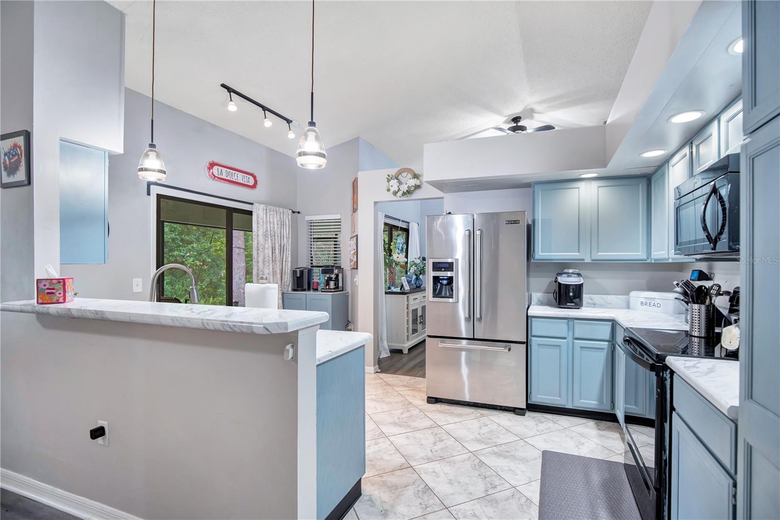 COUNTRY CREEK THE GLENS AT - Residential