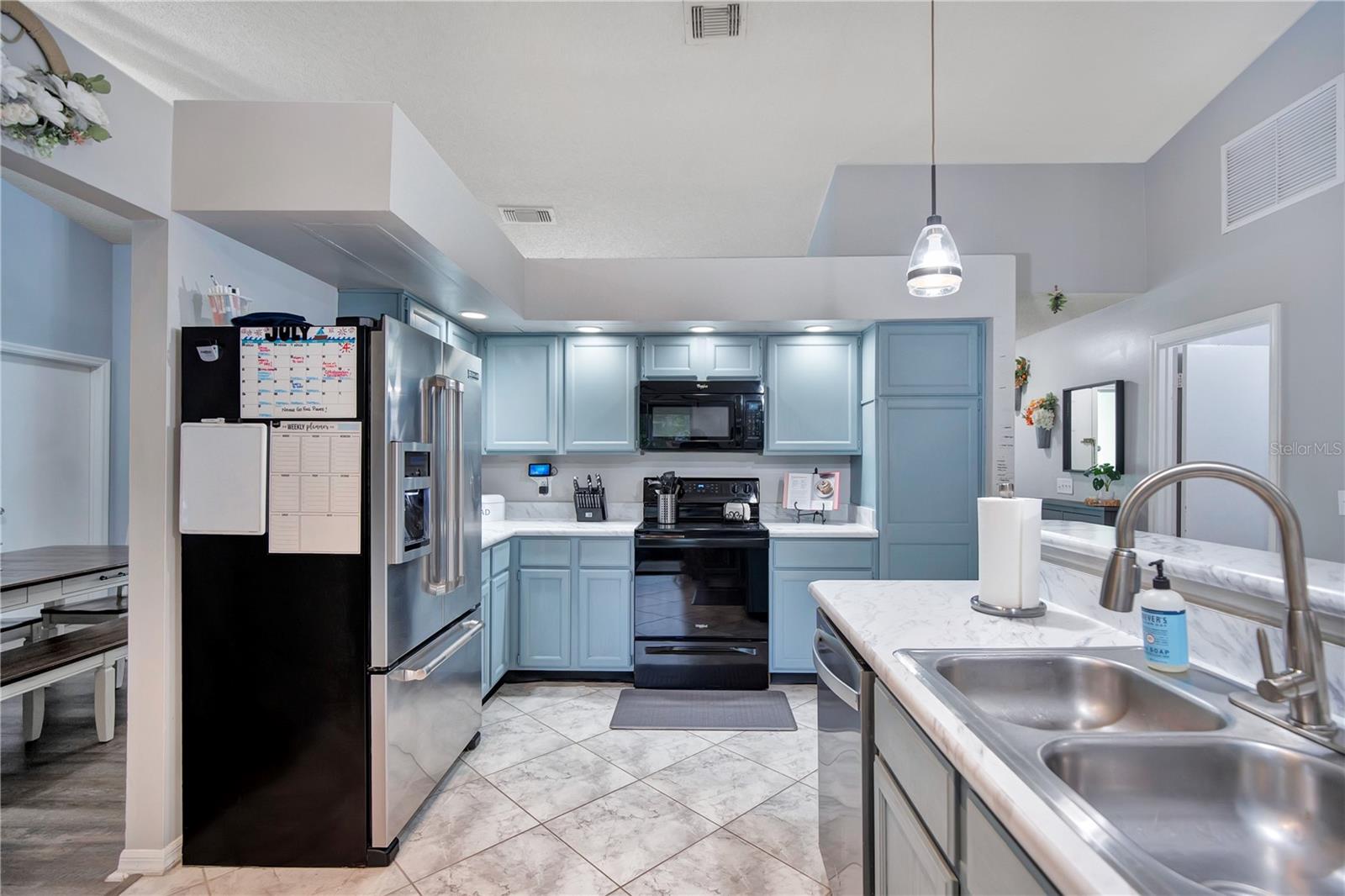 COUNTRY CREEK THE GLENS AT - Residential