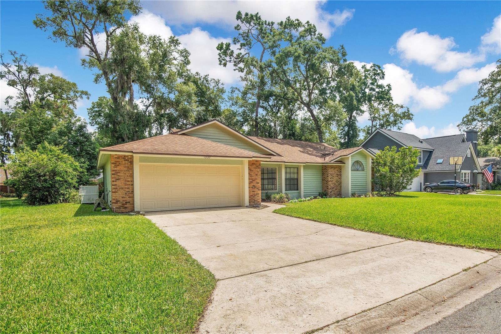 COUNTRY CREEK THE GLENS AT - Residential