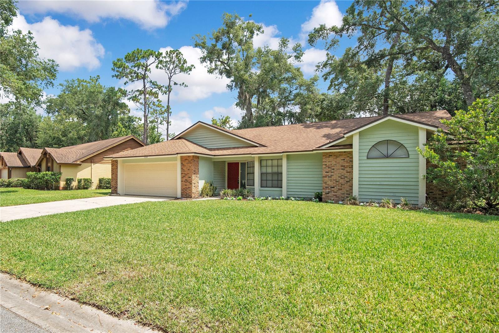COUNTRY CREEK THE GLENS AT - Residential