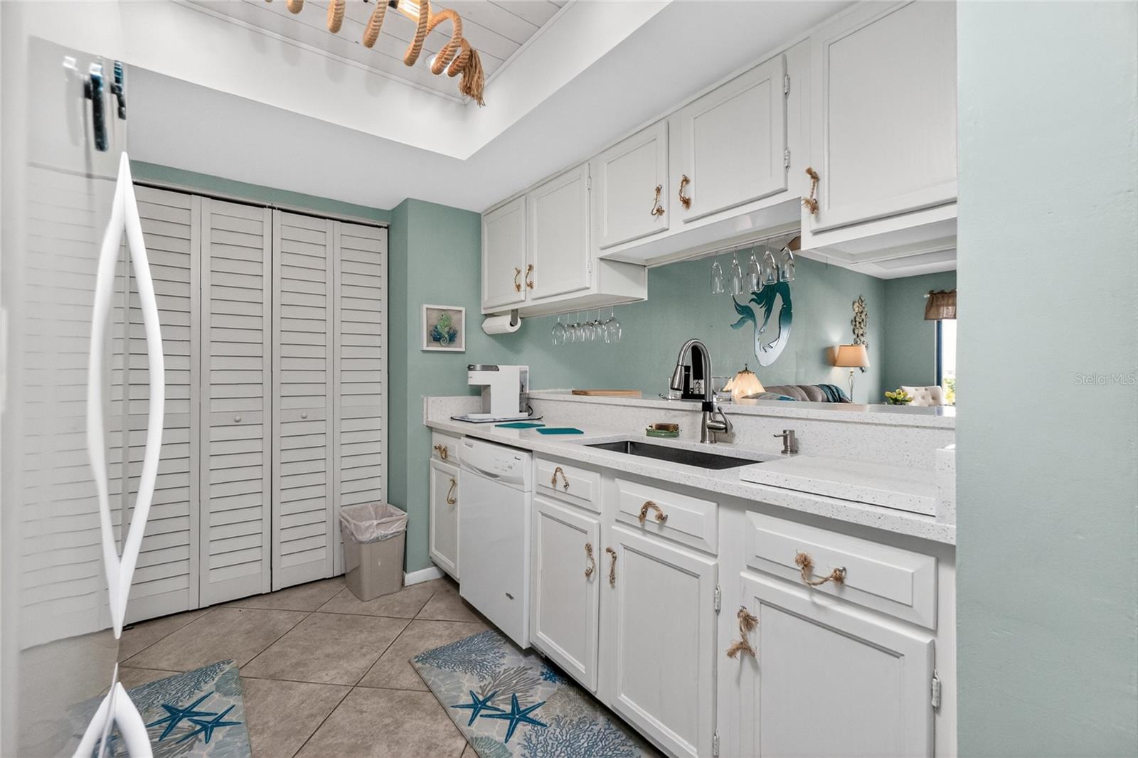 EMERALD POINTE PH 06 BLDG F - Residential