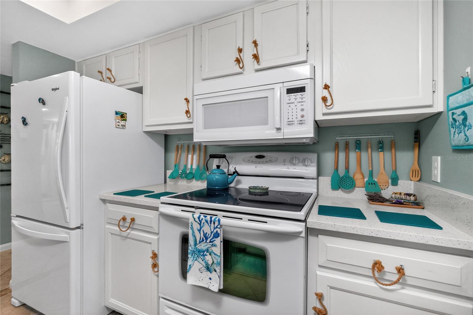 EMERALD POINTE PH 06 BLDG F - Residential
