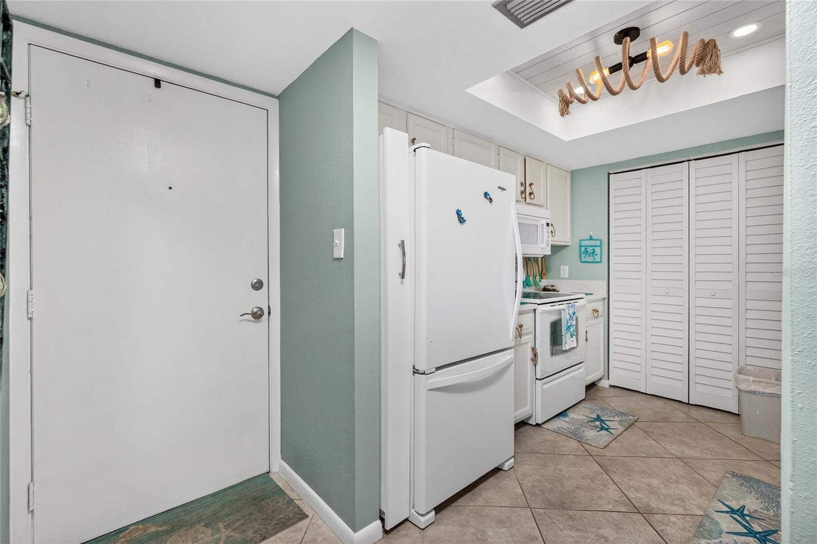 EMERALD POINTE PH 06 BLDG F - Residential