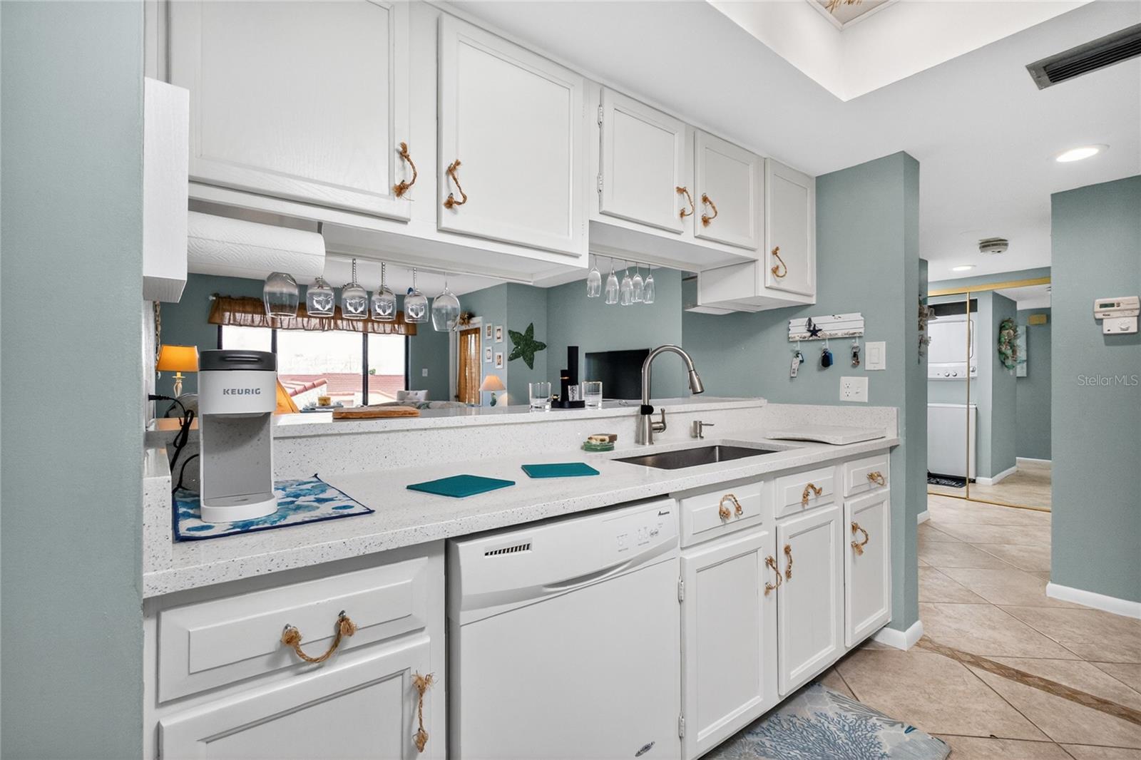 EMERALD POINTE PH 06 BLDG F - Residential
