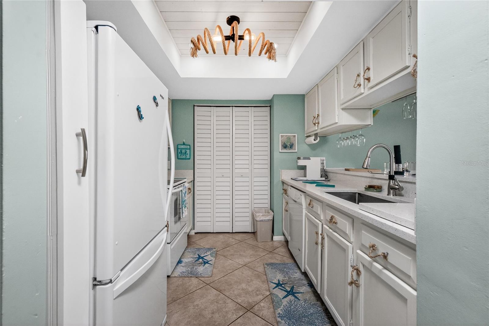 EMERALD POINTE PH 06 BLDG F - Residential