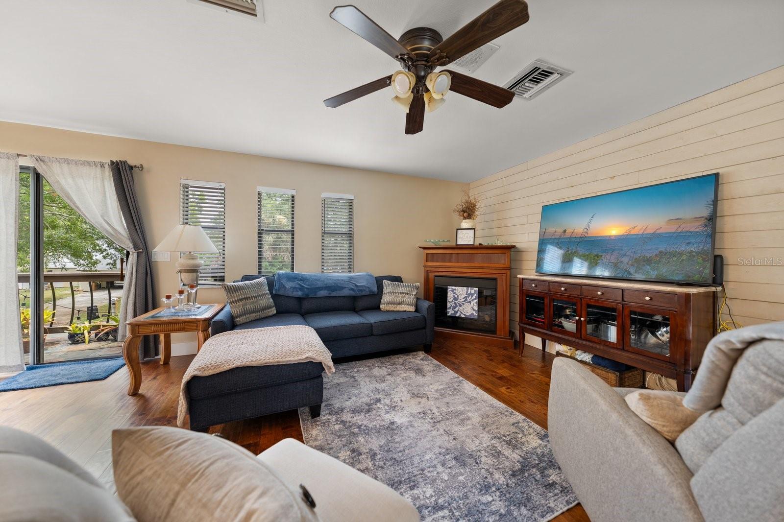 SUNSET HILLS - Residential