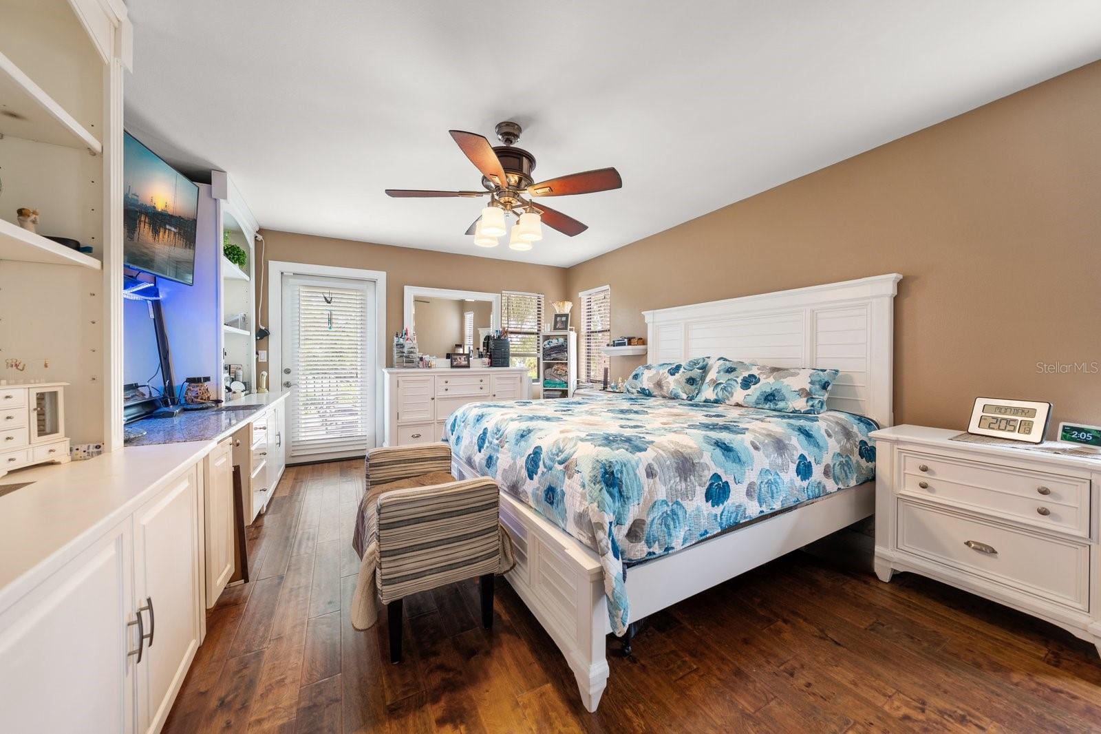 SUNSET HILLS - Residential