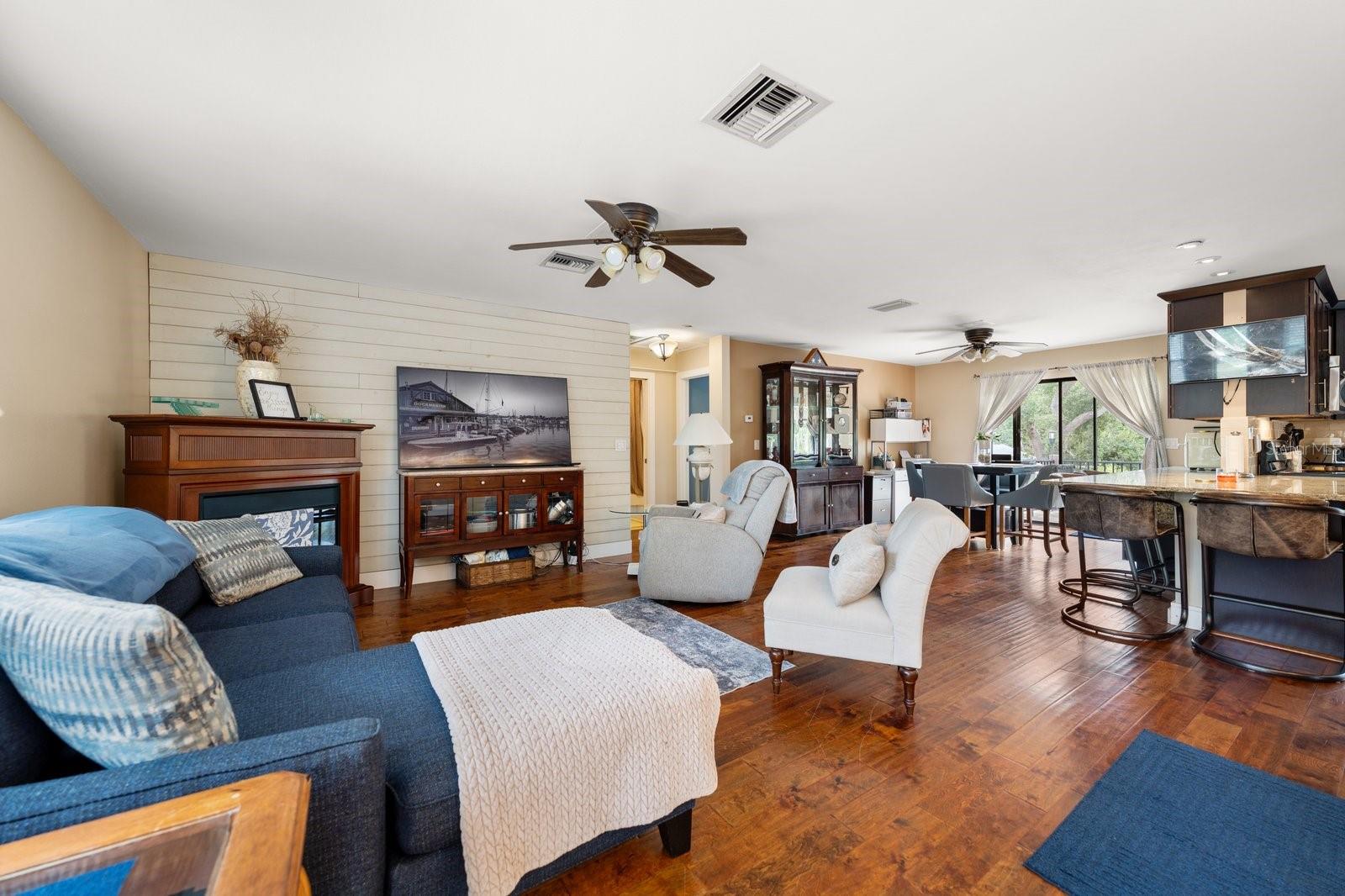 SUNSET HILLS - Residential