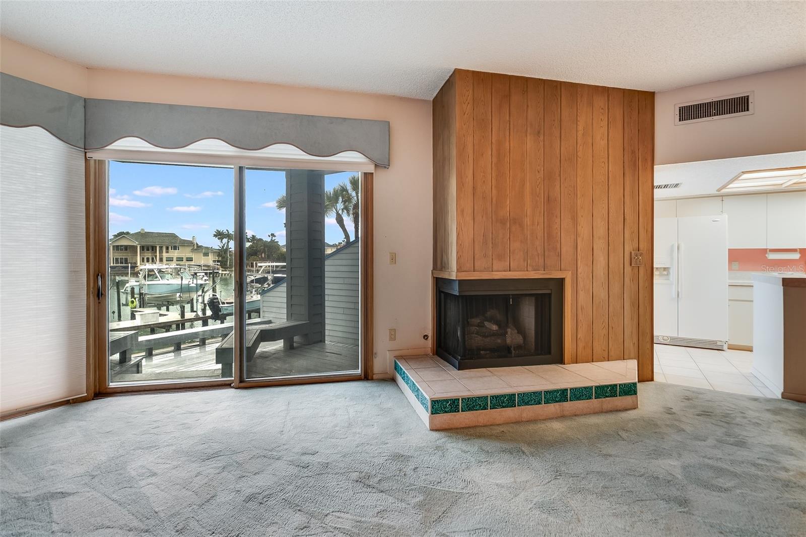 PORT TIERRA CONDO - Residential