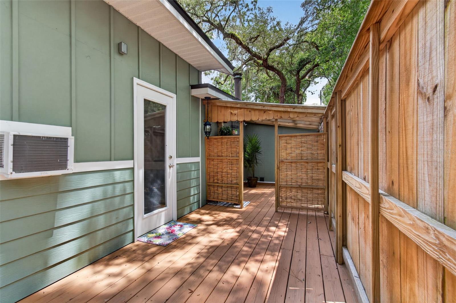 BEDFORD OAKS - Residential