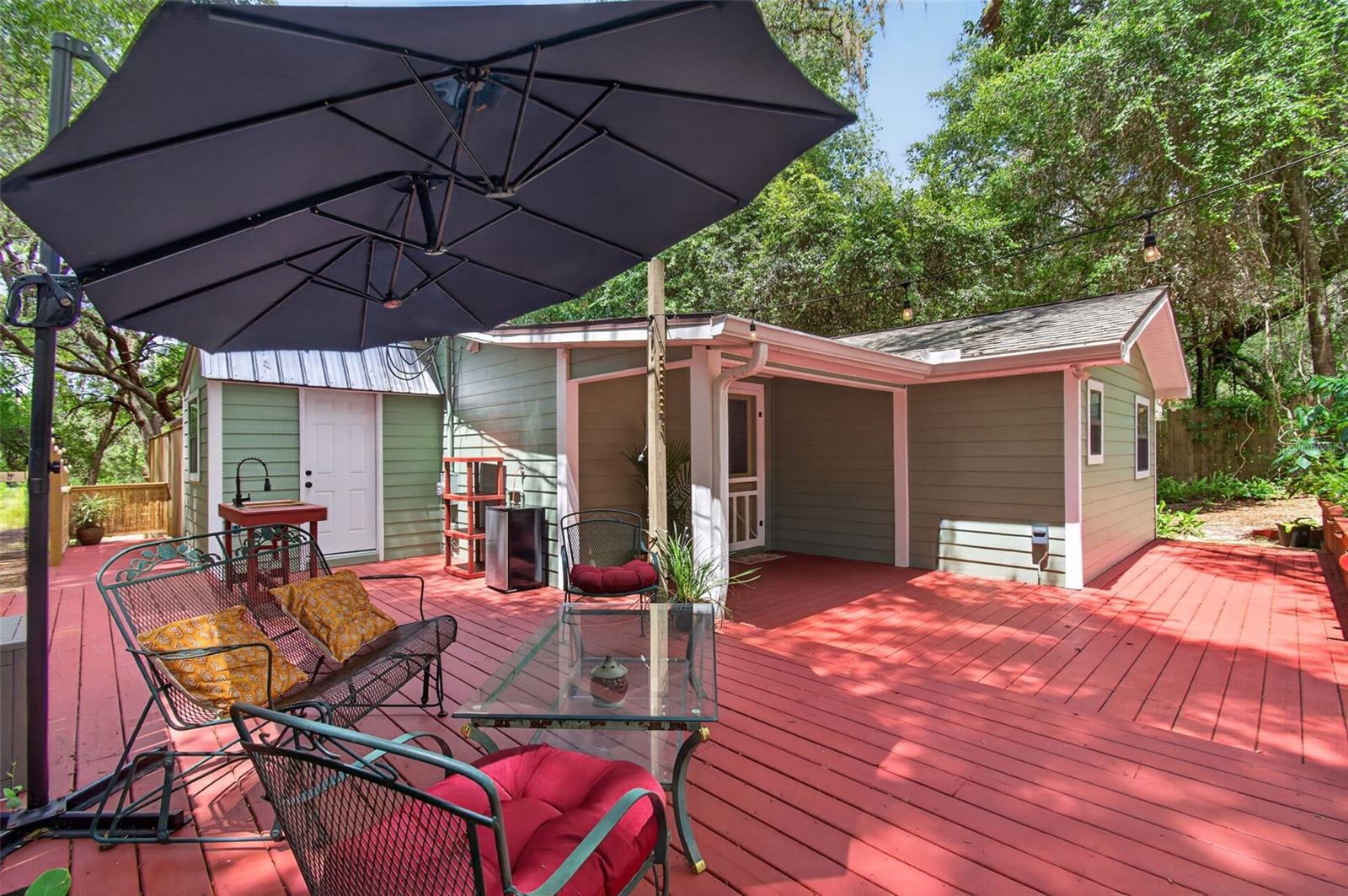 BEDFORD OAKS - Residential