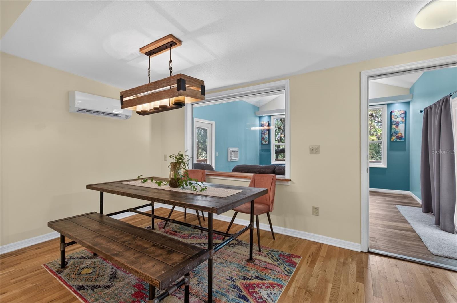 BEDFORD OAKS - Residential