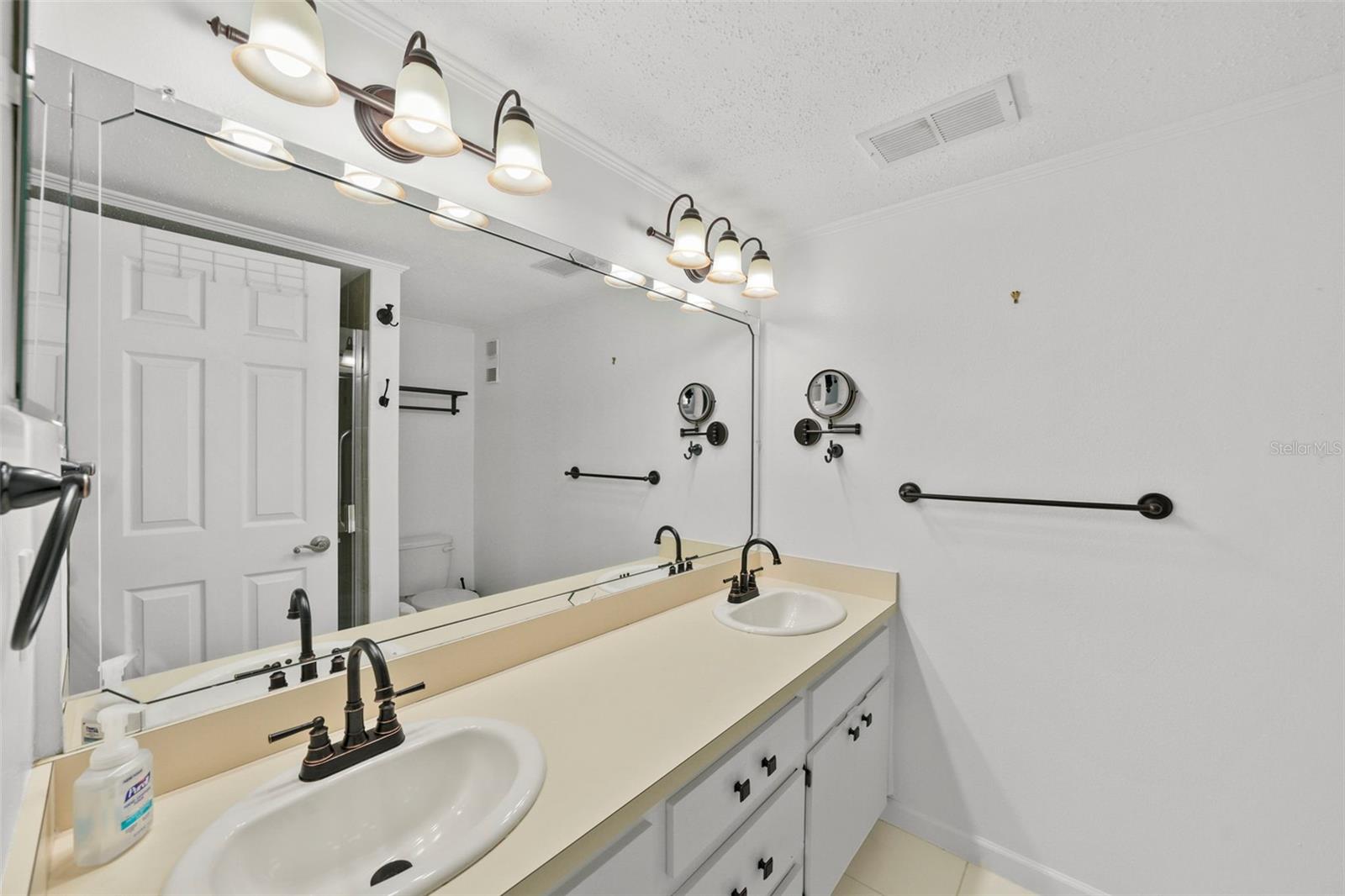 TARPON WOODS CONDO 3 - Residential Lease
